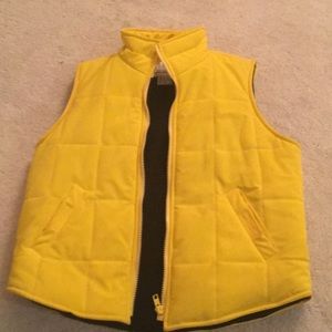 Yellow vest